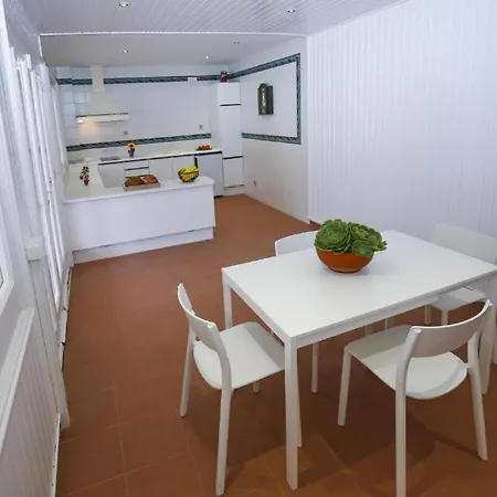 Spacious Private With Pool In Villa *