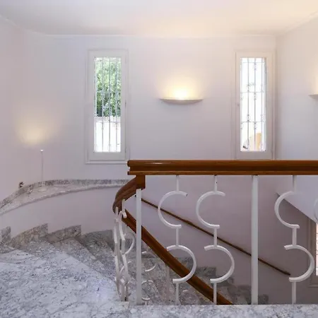 Spacious Private With Pool In * Salou