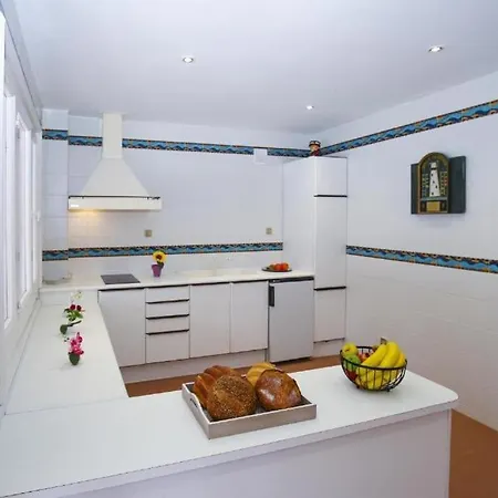 Spacious Private With Pool In فيلة